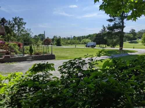 610 Prosperous Valley Rd, Middletown NY  10940-6149 exterior