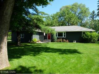 3313 Dana Dr, Hopkins, MN 55305-3676