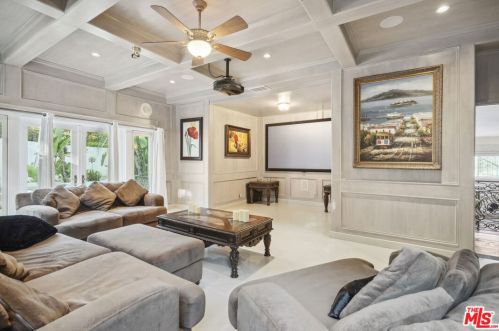 3511 Berry Dr, North Hollywood CA  91604-3862 exterior
