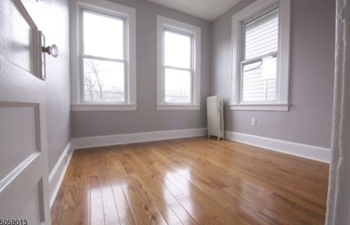 10 Willowdale Ave, Montclair NJ  07042-4605 exterior