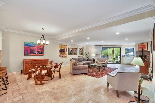135 Sierra Ave, Solana Beach, CA 92075-1823