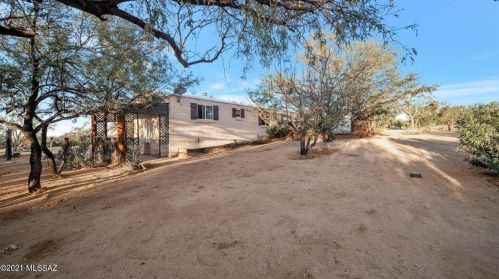 12720 Hilltop Rd, Tucson, AZ 85736-1638
