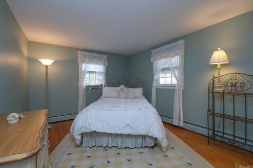 79 Mountain View Rd, Tompkins Corners NY  10579-2019 exterior