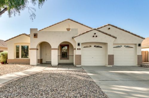 3571 Fairview St, Gilbert, AZ 85295-7634