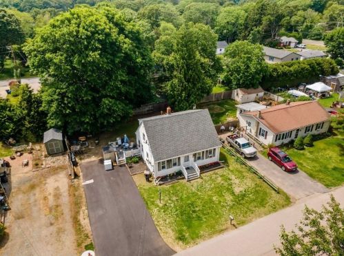 19 Pontiac Rd, South Kingstown RI  02882-1209 exterior
