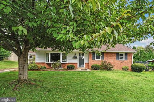 561 Oak Ridge Dr, Slackwater, PA 17551-2017