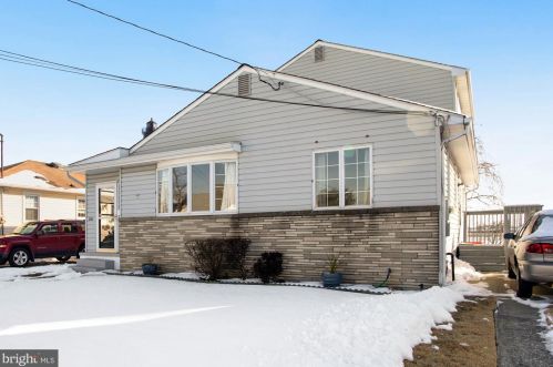 233 Billings Ave, West Deptford, NJ 08066-2224