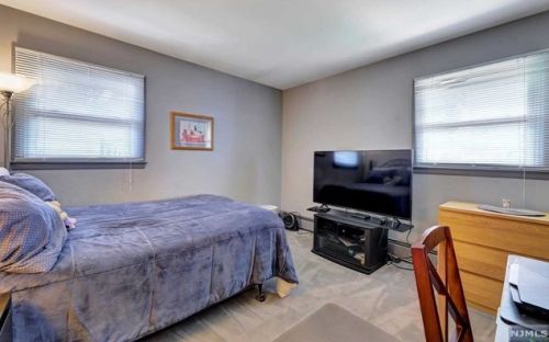 205 Larch Ave, Teaneck NJ  07666-2341 exterior