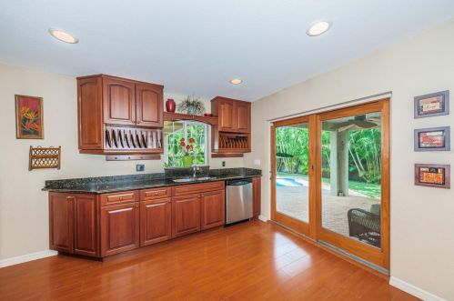 2152 75th Way, Saint Petersburg FL  33710-3846 exterior