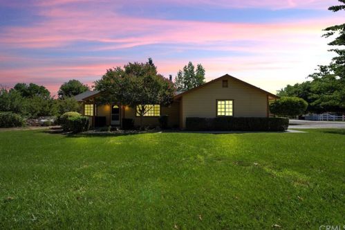 24940 Logans Ln, Los Molinos, CA 96055-9784