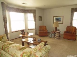 24701 Meadow Creek Ct, Acampo, CA 95220-9668