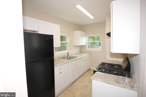 816 Bergen St, Gloucester NJ  08030-1541 exterior