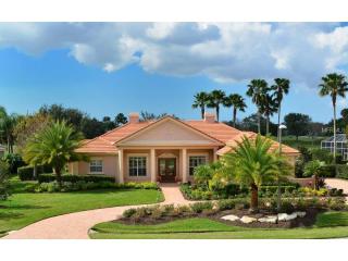 2540 Tom Morris Dr, Sarasota, FL 34240-8557