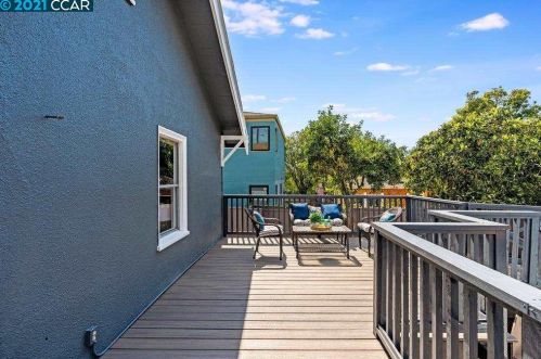 1349 Delaware St, Berkeley CA  94702-1408 exterior