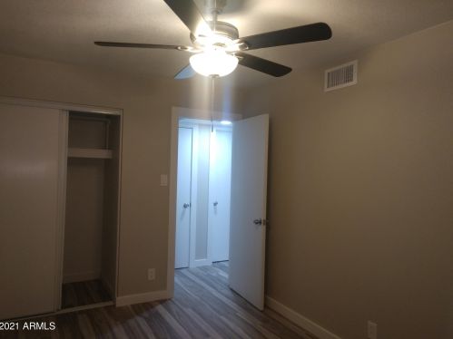 4816 71st Ln, Phoenix AZ  85033-1415 exterior