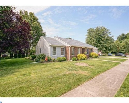 11 Pomona Ct, Riverton, NJ 08077-4276