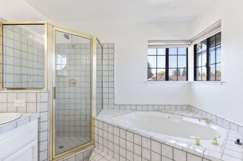 7934 Kyle Ct, Citrus Heights CA  95610-2461 exterior