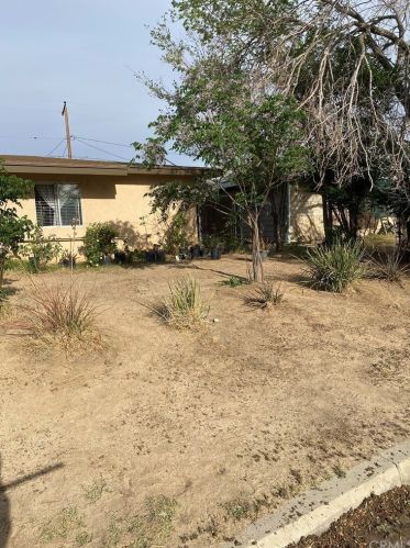 14969 Condor Rd, Victorville, CA 92394-2101