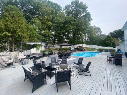 2 Dawson Rd, Thiells NY  10984-1508 exterior