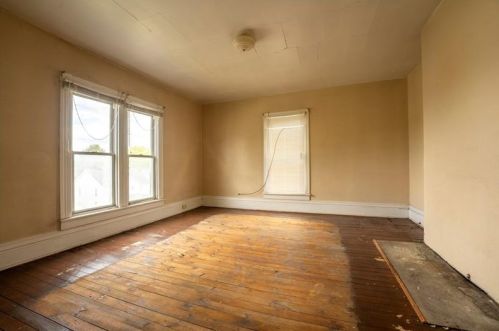 225 Station St, Mc Donald PA  15057-1137 exterior