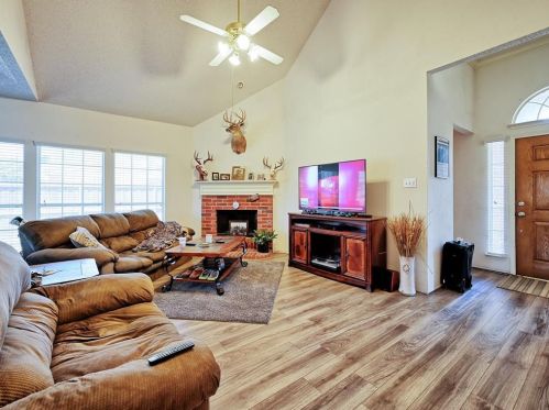 2216 Nettle Dr, Plano TX  75025-2138 exterior