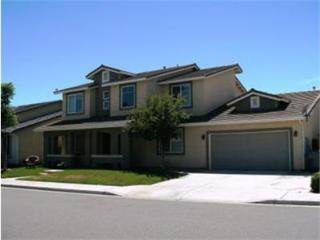 2432 Duke Ave, Fresno, CA 93727-8819