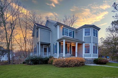 161 Edward Pl, Stamford, CT 06905-2937