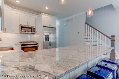 42 Kearney Ave, Pelican Island NJ  08751-1922 exterior