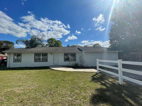 13260 107th Ct, Ocklawaha, FL 32179-4908