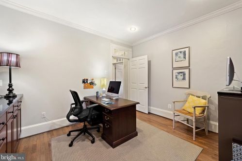 213 Loudoun St, Leesburg VA exterior