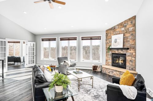 2720 Northridge Dr, Duluth MN  55811-4210 exterior