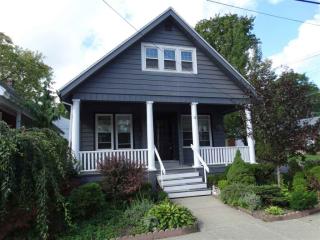 12 Cliff St, Albany, NY 12208-2004