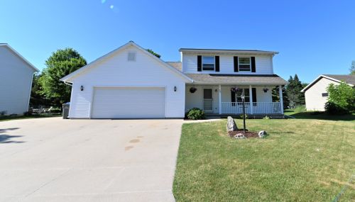 721 Pheasant Run, Watertown, WI 53094-6066