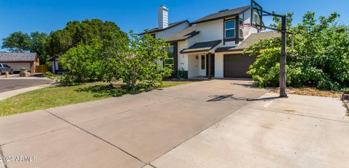5733 Villa Maria Dr, Glendale AZ  85308-7238 exterior