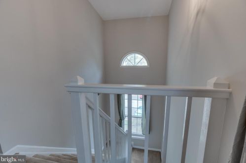 7779 Willow Pt Dr, Falls Church VA  22042-7536 exterior