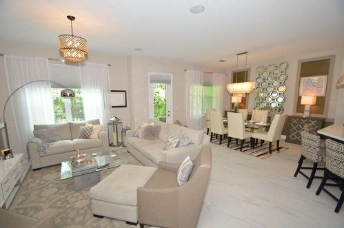 1036 Piccadilly St, West Palm Beach, FL 33418-3433