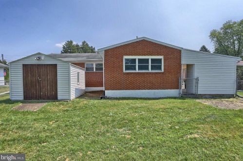 4711 Courtland St, Camp Hill PA  17011-4025 exterior