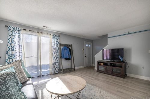 53 Trolley Cir, Milford, CT 06460-5966