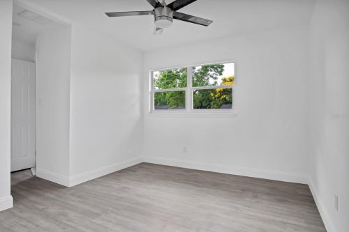 10 Celeste St, Apopka FL  32703-7502 exterior