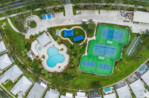 1933 York Ln, Palm City FL  34990-7543 exterior