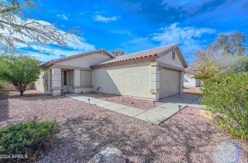14817 Redfield Rd, Sun City, AZ 85379-7433