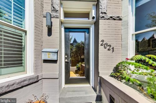 2021 1st St, Washington, DC 20001-1002