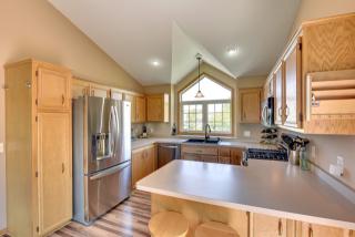 14060 Belmont Trl, Lakeville, MN 55068-4971