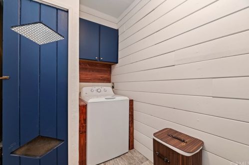 4875 Sunnyside Dr, Riverside CA  92506-2379 exterior