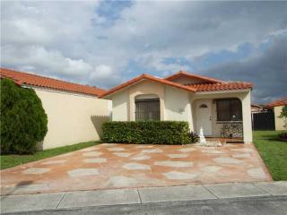 2611 64th St, Hialeah, FL 33016-4385