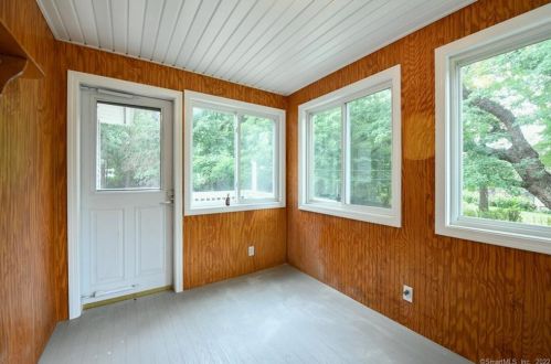 54 Henry St, Waterbury CT  06708-2608 exterior
