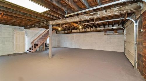 407 Walnut St, Catasauqua PA  18032-1704 exterior