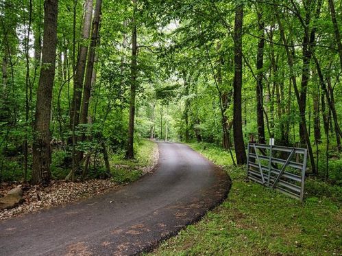 4178 Frew Mill Rd, Portersville, PA 16051-6306