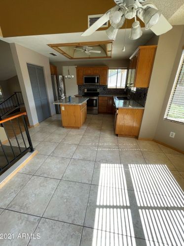 18194 59 Ln, Glendale AZ  85301-7805 exterior