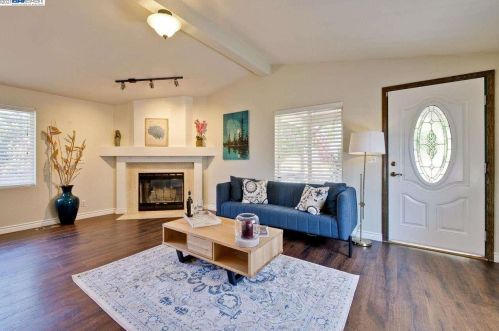 503 Willow Ave, Hayward CA  94541-2424 exterior